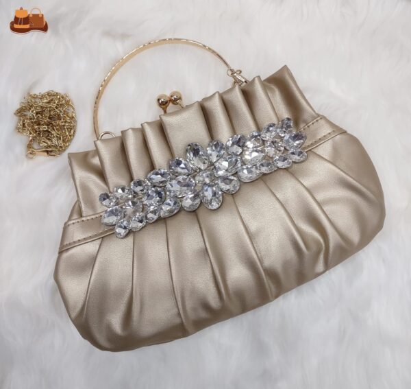 Stylish Metal Handle Bag with Stones https://dailyshopping.shop/product-category/women/